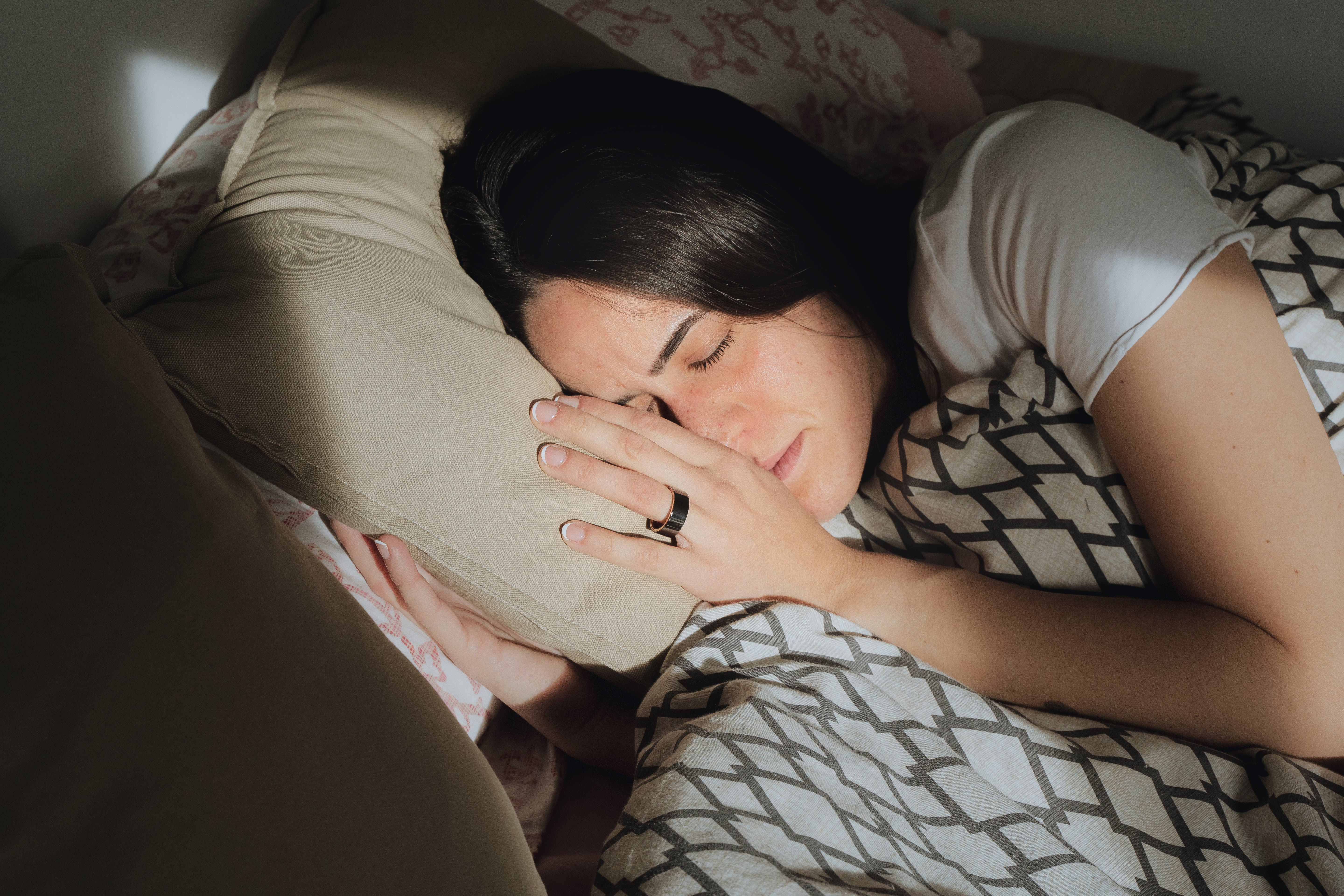 momax-smart-rings-that-track-sleep
