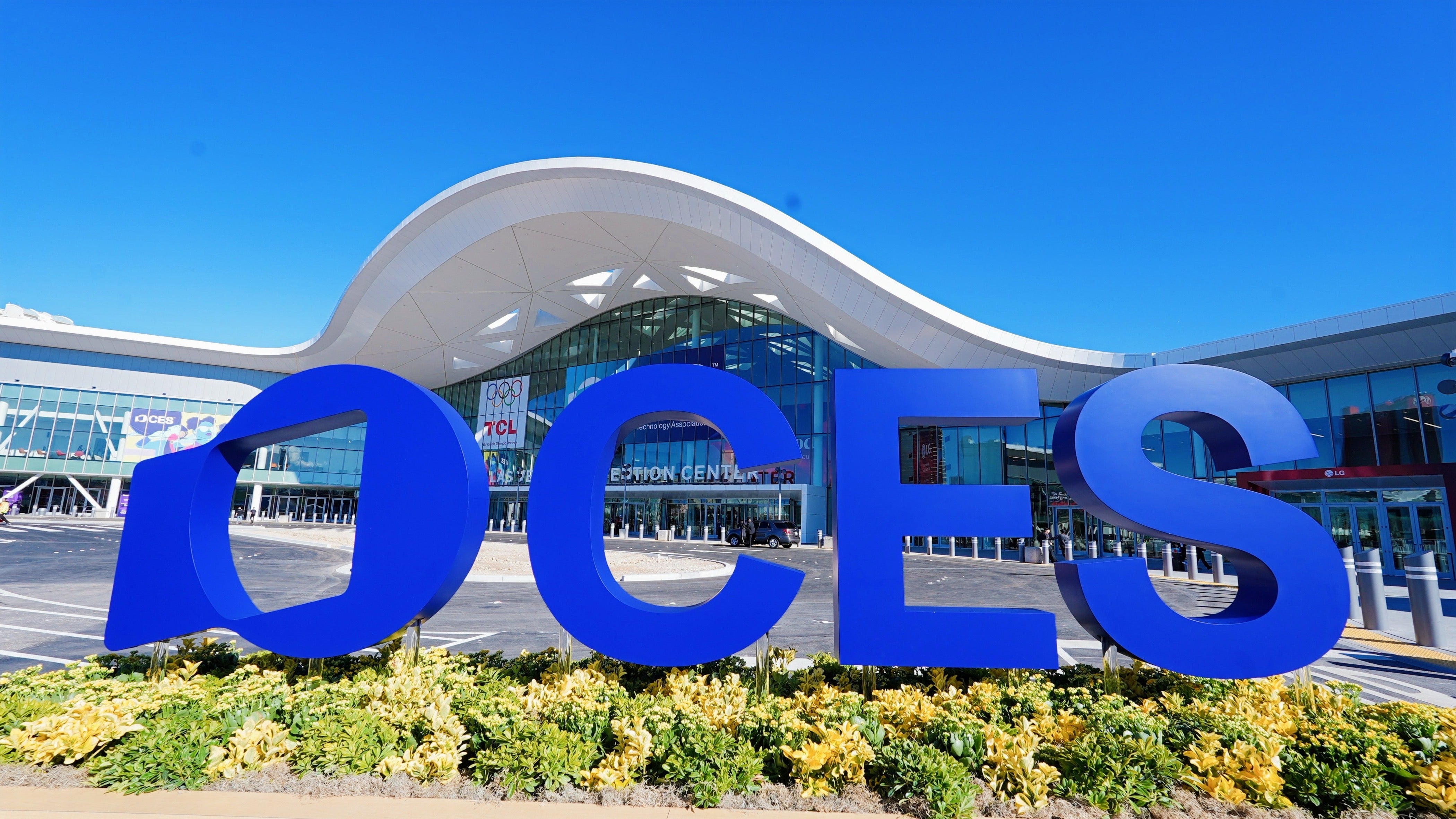 Momax CES 2026 Recap: Showcasing Momax Sense Latest Smart Watches & Rings in Las Vegas